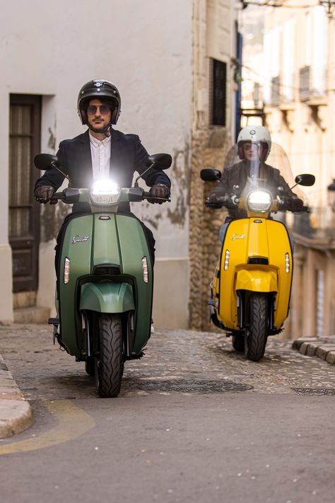 The Lambretta V50 Special, like its big siblings with strong classic design, metal body, urban convenience. Lambretta V50 £3299 + OTR or £57.99 PCM on HP deal* For full details on finance offers check the link below https://www.motogb.co.uk/model/2022-lambretta-v-50-special-e5-flex-fender-795 #Lambretta #LambrettaVSpecial #LambrettaV50 #LambrettaUK #Scooterworld #MotoGB #lambretta #scooters #scooterist #scooter #scooterboy #scootersofinstagram #scootering #instascooter #scooterlove #scooterlife Electric Moped Scooter, Royal Alloy, 125 Scooter, Mopeds For Sale, Honda Motorbikes, New Jet, Lambretta Scooter, Italian Motorcycles, Retro Looks