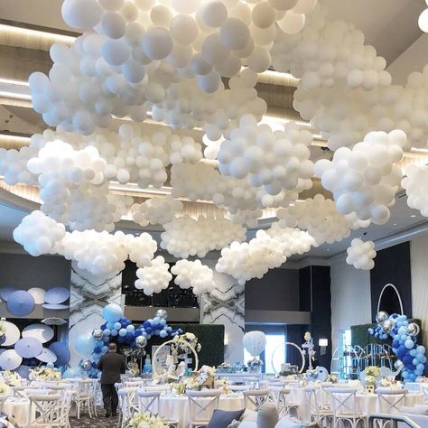 Cloud Theme Party, Clean Soups, Pilot Retirement, Exhibition Theme, Cloud Baby Shower Theme, Cloud Party, Balloon Ceiling, Cloud Theme, Balloon Clouds