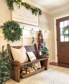 Foyer Paint, Christmas Entryway, Farmhouse Entryway, Church Pew, Foyer Lighting, Paint Ideas, Wall Color, Entryway Decor, Christmas Home