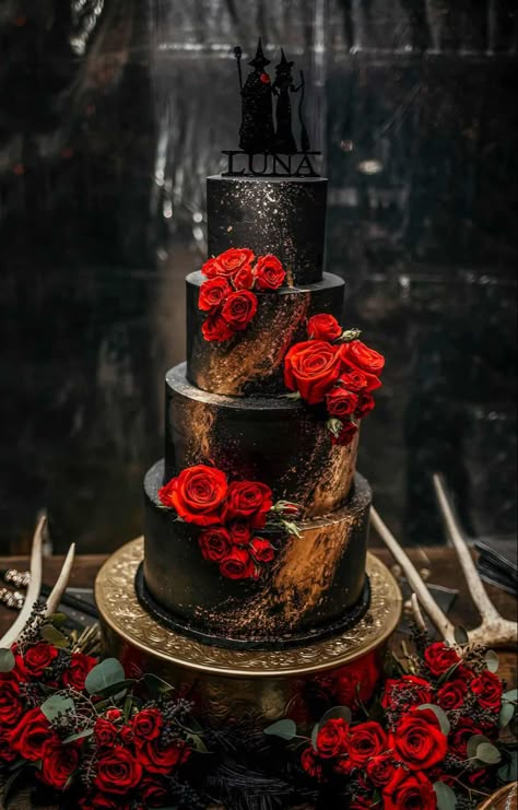 Wedding Cake Halloween, Black And Red Wedding Cake, 40th Birthday Cakes For Men, Red Wedding Cake, Black And Red Wedding, Emmett Cullen, Gothic Cake, Gothic Wedding Theme, Cake Halloween