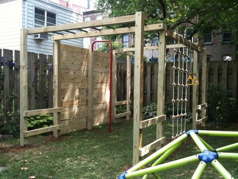 How To Make Your Own Jungle Gym - The Backyard Gnome Backyard Jungle Gym, Backyard Obstacle Course, Backyard Gym, Safe Playground, Build A Playhouse, Diy Playground, American Ninja Warrior, Outdoor Play Area, Jungle Gym