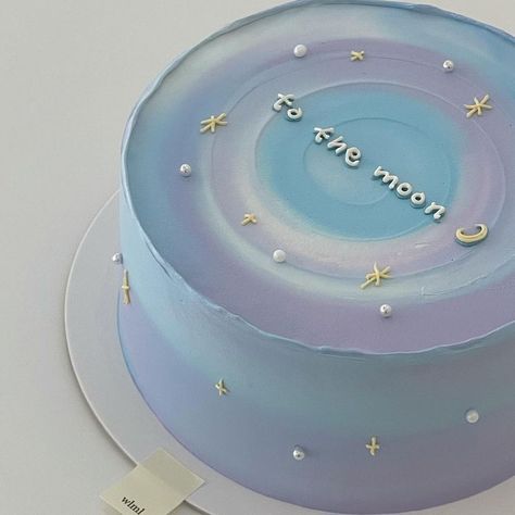 Simple And Cute Birthday Cake, Birthday Cakes Astetic, Lilac Cakes Birthday Aesthetic, Cake Birthday Korea Simple Purple, Birthday Cake Ideas 2023, Space Cake Aesthetic, Simple Bday Cake Ideas, Pastel Colored Cake, Tortas Color Pastel