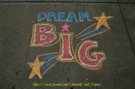 Sidewalk Chalk Art Ideas For Graduation, Chalk Art Kindergarten, Chalk Art Positive Messages, Senior Chalk Art, Welcome Back To School Chalk Art, Positive Chalk Art, Back To School Sidewalk Chalk, Chalk The Walk Ideas Back To School, Chalk The Walk Ideas