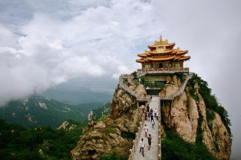 Laojun Mountain, King Room, Luoyang, Chinese Architecture, Samurai Warrior, Environment Concept Art, Beautiful Places To Travel, Asia Travel, The King