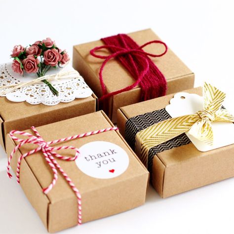 Hampers Idea, Kraft Box Packaging, Diy Eid Gifts, Box Hampers, Simpul Pita, Baby Hampers, Christmas Gift Hampers, Kraft Packaging, Soya Mumu