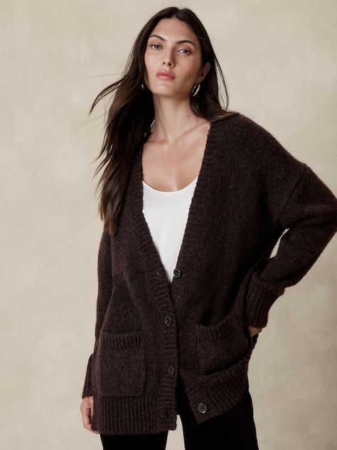 Wool Cardigan Outfit, 2024 Wardrobe, Travel 2024, Models Off Duty Style, Wool Sweaters Womens, Cardigan Oversized, Oversized Sweater Cardigan, Boyfriend Cardigan, Boys Style