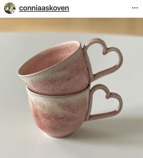 Valentines Pottery Ideas, Valentine Pottery Ideas, Ceramics Mug Ideas, Pottery Mugs Ideas, Valentines Pottery, Ceramic Templates, Valentines Day Pottery, Galentines Ideas, Ap Ceramics