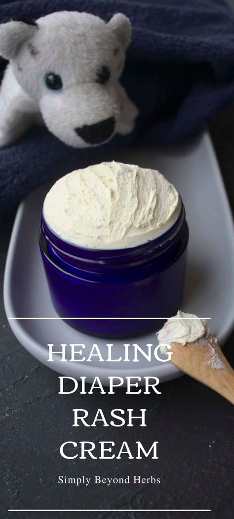 This homemade diaper rash cream soothes and relieves rash discomfort by creating a protective barrier on the skin that allows the skin to heal. Calendula Recipes, Homemade Diaper Rash Cream, Diaper Rash Cream Recipe, Diaper Cream Recipe, Diaper Rash Remedy, Herbal Diy, Rashes Remedies, Diy Lotions, Bath Boms