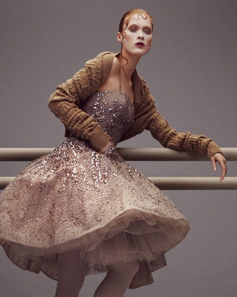 Andrew Yee Captures Ballet Fashion for How to Spend It Ballet Inspired Fashion, Elie Saab Haute Couture, Mode Costume, Ballet Fashion, Ballet Beautiful, Ladies Dress Design, Elie Saab, Dance Outfits, Fashion Photo