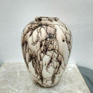 Horse Hair Pottery, Raku Firing, Moon Jar, Sculpture Art Clay, Artisan Pottery, Modern Dinnerware, Raku Ceramics, Raku Pottery, Art Clay