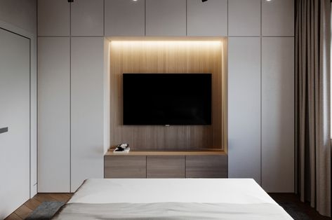 Top 13 Ways to Place a TV in Your Bedroom – Yanko Design Closet Con Tv, Bedroom Wardrobe Ideas, Bedroom Tv Wall, Bedroom Built In Wardrobe, Wardrobe Interior Design, Classic Bed, Dekorasi Kamar Tidur, Bedroom Closet Design, Wardrobe Design Bedroom