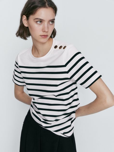 Karen Scott, Winter 2023, Massimo Dutti, T Shirt Print, Cotton T Shirt, Tshirt Print, Print T Shirt, Cotton Tshirt, Stripes