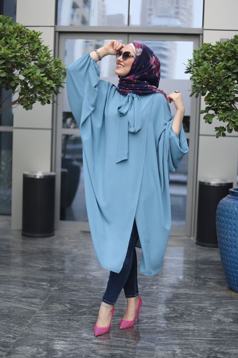 Fashion Outfits Hijab, Outfits Hijab, Girls Dress Outfits, Muslim Outfits Casual, Stylish Short Dresses, Muslim Women Fashion, Mode Abaya, Modest Dresses Casual, Muslim Fashion Outfits