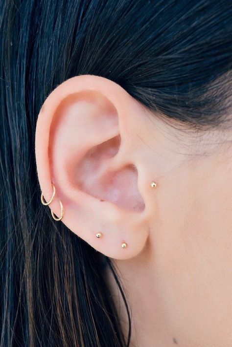 Double Auricle Piercing, Double Mid Helix Piercing, Low Helix Piercing, Mid Helix Piercing, Ušný Piercing, Piercing Bouche, Piercing Cartilage, Cute Ear Piercings, Piercings Unique