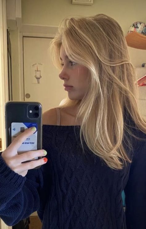 Blonde Lowlights, Summer Blonde Hair, Light Blonde Hair, Dirty Blonde Hair, Blonde Hair Inspiration, Blonde Hair Looks, Long Blonde, Long Blonde Hair, Hair Inspo Color