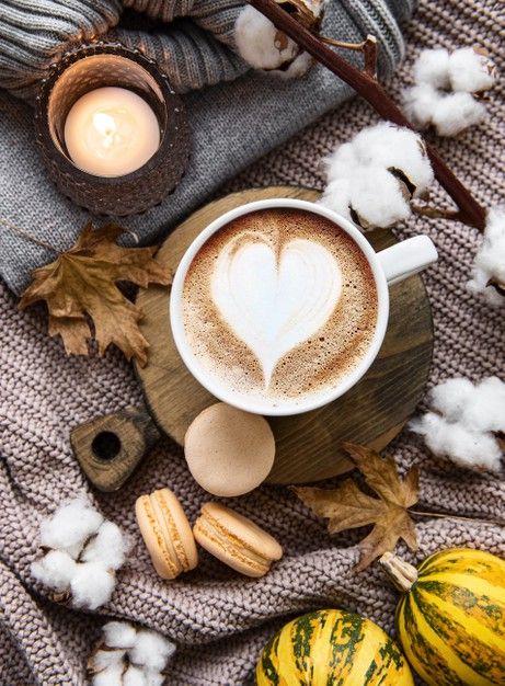 Beautiful and romantic autumn composition with cup of coffee. Download it at freepik.com! #Freepik #photo #coffee #heart #house #leaf Sweater Wallpaper, Coffee Macarons, Autumn Composition, Heart House, Romantic Autumn, Coffee Photo, Coffee Latte Art, Festive Cookies, Tea Cocktails