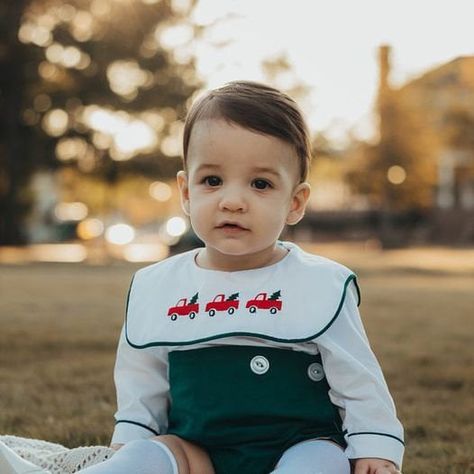 Our most popular baby boy Christmas outfit. https://www.etsy.com/listing/562723654/baby-boy-christmas-outfit-toddler-boy?click_key=391f30021f43a382dc092dc2dcb41de5eee6ddd7:562723654 Christmas Outfit For Boys, Toddler Boy Christmas Outfit, Siblings Outfits, Toddler Boy Christmas Outfits, Boy Christmas Outfit, My First Christmas Outfit, First Christmas Outfit, Toddler Christmas Outfit, Baby Boy Christmas Outfit