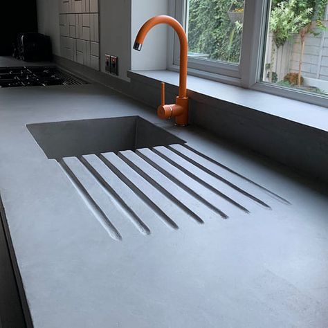 Polished Concrete Kitchen, Cement Kitchen, Concrete Countertops Over Laminate, Concrete Countertops Bathroom, Concrete Countertops Outdoor, Concrete Interiors, Concrete Countertops Kitchen, Diy Concrete Countertops, Kitchen Countertop Materials