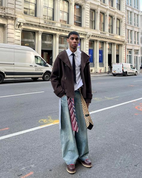 Tie Streetwear Outfit, Men Tie Outfit, Tie Belt Outfit, Fits With Ties, Ties Outfit, Tie As A Belt, Tie Streetwear, Outfits With A Tie, Tie Outfits Men