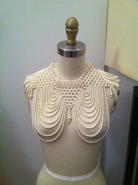 I have this amazing vintage pearl collar to utilize. Perhaps as decor? Bead Bra, Shoulder Jewelry, Shoulder Necklace, Pearl Collar, Macrame Dress, Vintage Pearl, Beaded Jewelry Patterns, Beaded Bags, Bead Jewellery