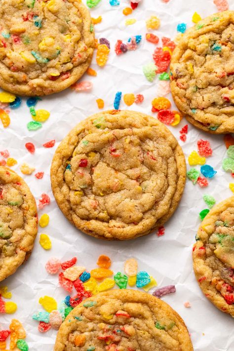 These colorful and fun fruity pebbles cookies are a delicious treat that is really easy to make and super nostalgic! Cookie Recipes Fruity Pebbles, Fruity Pebble Desserts, Fruity Pepples, Fruity Pebbles Cookies, Fruity Pebble Cupcakes, Fruity Pebbles Rice Crispy Treats, Fruity Pebble Cookies, Cookie Recipes Easy, Fruity Cookies