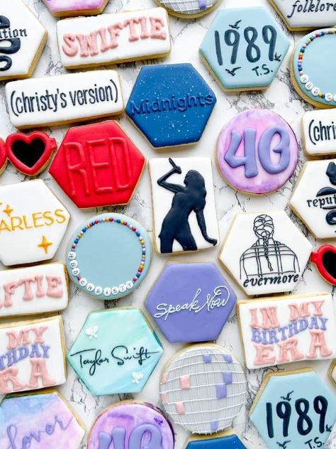 Taylor Swift Birthday Cupcake Ideas, Taylor Swift Birthday Cookies Decorated, Taylor Swift Cookies Birthday, Taylor Swift Sugar Cookies Decorated, Taylor Swift Themed Cookies, Taylor Swift Birthday Cookies, Taylor Swift Cookies Decorated, Taylor Swift Sugar Cookies, Friendship Cookies