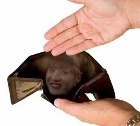 Broke Meme, Money Meme, Bts Meme Faces, Bts Reactions, Kpop Meme, Memes Br, No Money, Memes Kpop, صور مضحكة