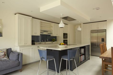 Victorian side return painted shaker kitchen including island and larder. Kitchen Island Hob, Wandsworth London, Painted Shaker Kitchen, Best Kitchen Island, Kitchen Extractor, Shaker Kitchens, Kitchen 2021, Kitchen Unit, Open Plan Kitchen Living Room