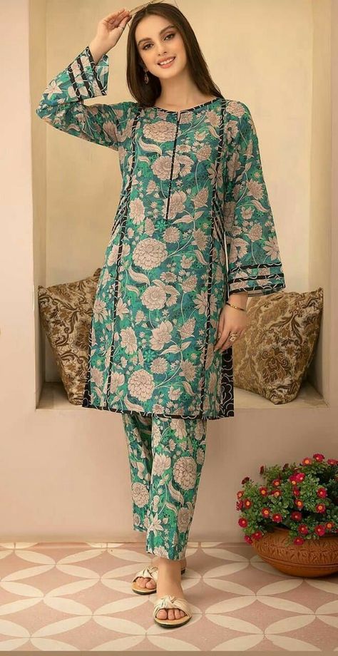 Dress design Simple Lawn Kurta Design, Lawn Casual Dress Design, Coords Set Design, All Over Dress Designs Pakistani Lawn, Coord Sets For Women Pakistani, Kapry Designs New, Pakistani Designs Suits, Pakistani Dresses Casual Simple Stylish Lawn, Summer Dress Designs Pakistani Lawn