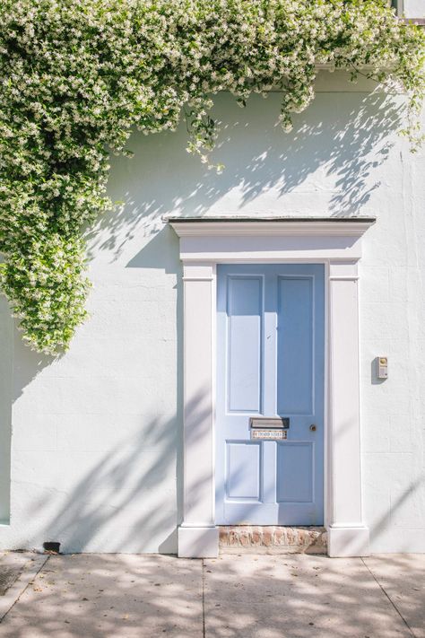 Chiro Office, Weekend Reading, Baby Blue Aesthetic, Light Blue Aesthetic, Blue Aesthetic Pastel, Blue Door, Foto Art, Aesthetic Colors, Mail Art