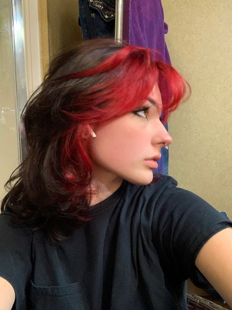 Short Dyed Hair, Short Grunge Hair, Red Hair Inspo, Dyed Hair Inspiration, Hair Streaks, Hair Inspiration Short, Pretty Hair Color, Hair Stylies, Alternative Hair