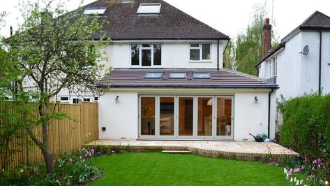 1950s Family Home Wrap-Around Extension - Contemporary - Exterior - Hertfordshire - by CLPM Limited Side Extension Ideas, Kitchen L Shaped, Wraparound Extension, Wrap Around Extension, Bungalow Extensions, House Extension Plans, Modern Roofing, Loft Conversions, 1950s House