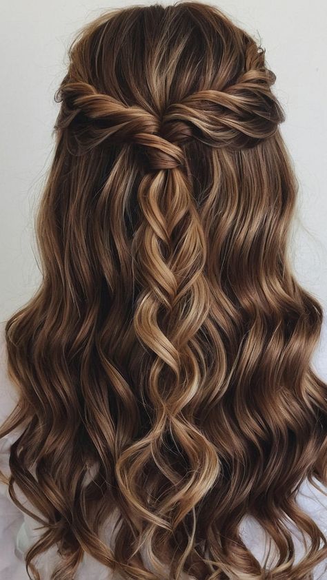 Discover cute, easy, and stylish hoco hairstyles for every hair type, perfect for making your homecoming night unforgettable. Curly Hair For Wedding Bridesmaid, Long Hair Styles For Hoco, Shoulder Length Hairstyles For Homecoming, Cute And Easy Homecoming Hairstyles, Mid Length Hoco Hairstyles, Curly Hoco Hairstyles Down, Hairstyle For School Dance, Prom Hair For Short Curly Hair, Goddess Hairstyles Short Hair