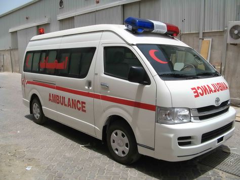 TOYOTA HIACE HIGH ROOF AMBULANCE Apocalypse Ideas, Emt Life, Auto Cartoon, Ian Gallagher, Toyota Van, Towing And Recovery, 4x4 Accessories, Toyota Hiace, Police Car