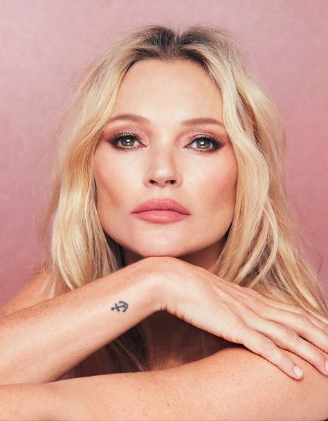 kate, jam & diamonds Kate Moss 2023, Sam Mcknight, Elle Magazine, December 2023, Beauty Eyes, Fashion Night, Vintage Vogue, Kate Moss, Charlotte Tilbury