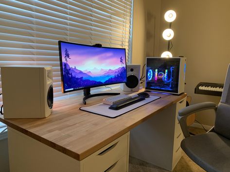 Went for a white and wooden theme in my new apartment - ThorGift.com - If you like it please buy some from ThorGift.com My New Apartment, Setup Gaming, Computer Setups, Pc Setups, Gaming Room Setup, Workspace Inspiration, New Apartment, Computer Setup, Pc Setup