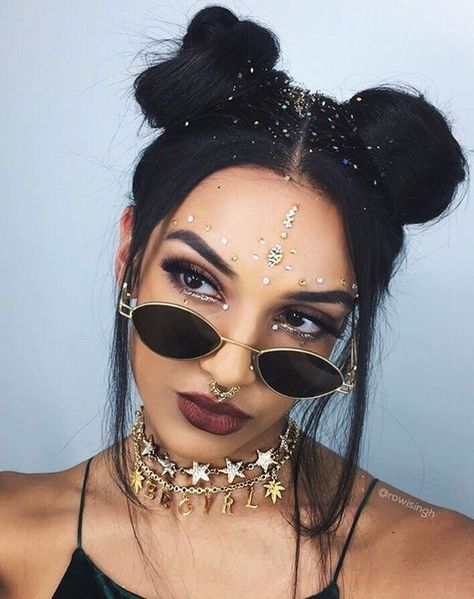 Coachella Make-up, Electro Festival Outfit, Festival Hair Trends, Festival Fashion Outfit, Coachella Hair, Coachella Makeup, Boho Makeup, Festival Make Up, Festival Makeup Glitter