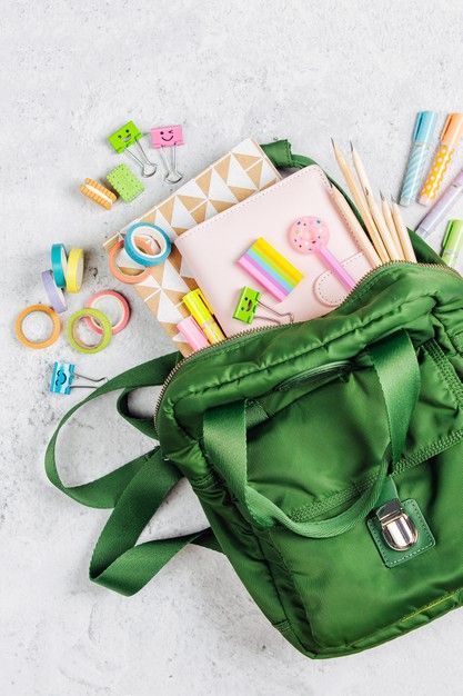 Back To School Flatlay, Back To School Product Photography, School Supplies Photography, School Supplies Pictures, Back To School Photography, Photo Backpack, Back To University, Shooting Bags, School Concept