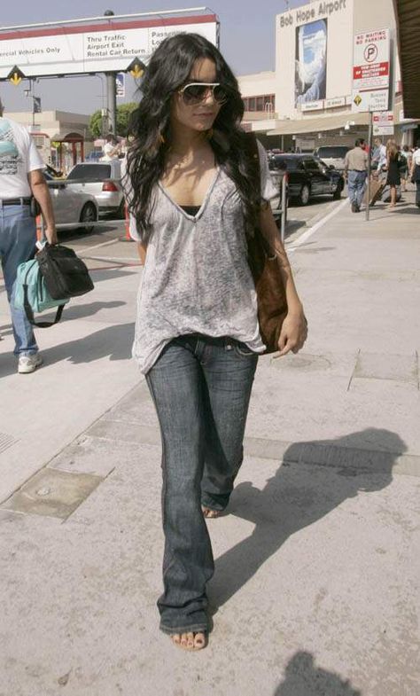 Vanessa Hudgens Early 2000s, 2008 Aesthetic Outfits, Gabriella Montez, 2010 Outfits, 2005 Fashion, 2006 Fashion, 2000s Boho, 2007 Fashion, Mcbling Fashion