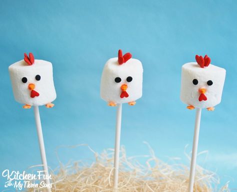 Marshmallow Pops Christmas, Chicken Pops, Chicken Cupcakes, Chicken Pop, Chicken Cake, Farm Themed Party, Barnyard Birthday Party, Cute Marshmallows, Farm Animal Party