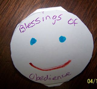 How to Make an Obedience Lapbook - peacecreekontheprairie.com Stuff For School, Bible Homeschool, Character Lessons, Bible Story Crafts, Sunday School Crafts For Kids, Preschool Bible, Bible School Crafts, Bible Lessons For Kids, Sunday School Lessons