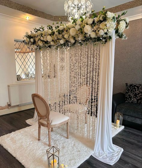 Rustic Nikkah Decor, Minimal Nikkah Decor, Simple Nikkah Backdrop, Nikah Decoration Ideas At Home Simple, Nikkah Separation Decor, Nikah At Home Decor, Nikkah Decor Simple, Nikkah Decor Ideas At Home, Intimate Nikkah Decor At Home