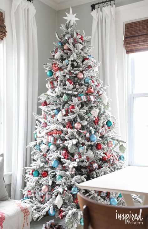 Holiday Home Tour | Creative Christmas Decorating Ideas #christmas #decor #holiday #christmastree #hometour #flocked White Christmas Tree Decorations, Teal Christmas, Flocked Christmas Tree, Turquoise Christmas, Pretty Christmas Trees, Holiday Home Tour, Red And White Christmas, Christmas Decoration Ideas, Christmas Tree Inspiration