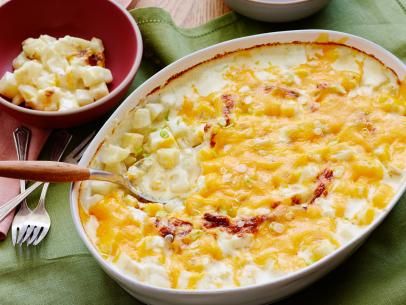 Perfect Potatoes au Gratin Recipe | Ree Drummond | Food Network Potatoes Au Gratin Recipe, Perfect Potatoes, Ree Drummond Recipes, Au Gratin Potatoes, Au Gratin Potato Recipes, Gratin Potatoes, Au Gratin Recipes, Potato Recipes Side Dishes, Potatoes Au Gratin