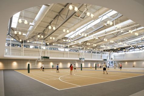 York College Grumbacher Sport and Fitness Center – Sasaki Sports Training Facility, Sports Facility Architecture, College Workout, Rec Center, Multipurpose Hall, Kang Ho Song, Steel Trusses, Sport Hall, Multipurpose Room