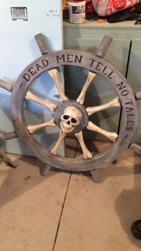 Diy Pirate Ship, Pirate Ship Wheel, Pirate Halloween Decorations, Adult Halloween Party Decorations, Pirate Halloween Party, Pirate Props, Diy Pirate, Kule Ting, Pirate Wedding