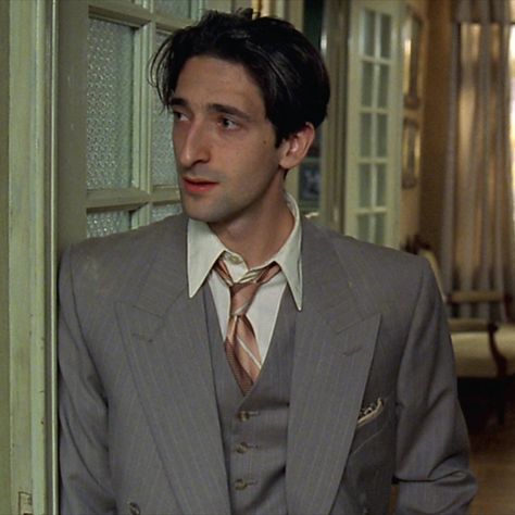 English Actors British, Adrian Brody The Pianist, The Pianist Adrien Brody, Adrien Brody Pianist, Adrien Brody Peaky Blinders, Adrien Brody The Pianist, Adrian Brody Aesthetic, Adrien Brody 90s, Adrien Brody Aesthetic