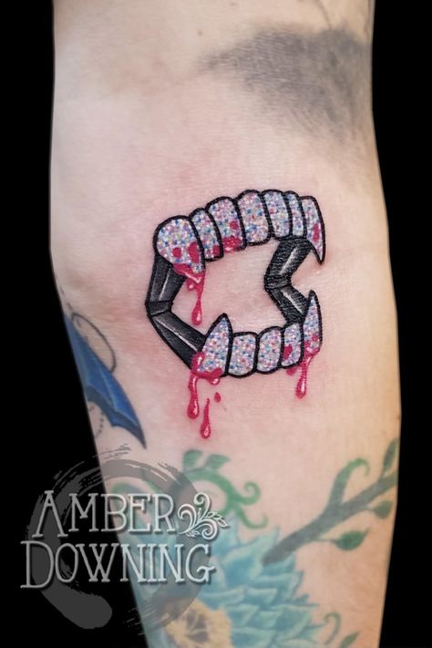 Glitter halloween vampire teeth tattoo Vampire Teeth Tattoo, Teeth Tattoo, Candy Tattoo, Vampire Tattoo, Tooth Tattoo, Upper Arm Tattoos, Vampire Teeth, Tattoo Hand, Inspiration Tattoo