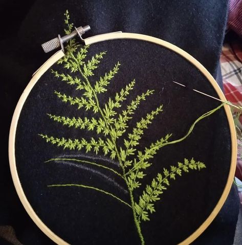 Fern Stitch Embroidery Tutorial, Embroidery Fern Leaves, Fern Embroidery Pattern, Ferns Embroidery, Masculine Embroidery, Fern Stitch Embroidery, Embroidered Fern, Moss Embroidery, Foliage Embroidery