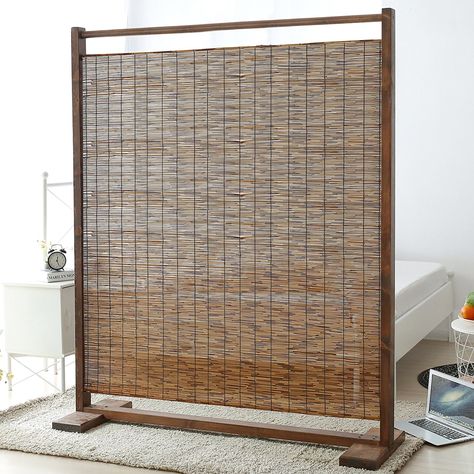 Simple, Freestanding Rustic Style Wood & Reed Single Panel Room Divider, Brown: Kitchen & Dining Diy Wall Divider Ideas, Paravan Wood, Room Partition Ideas, Studio Apartment Room Divider, Diy Room Divider, Brown Kitchen, Living Room Partition, Living Room Partition Design, Panel Room Divider